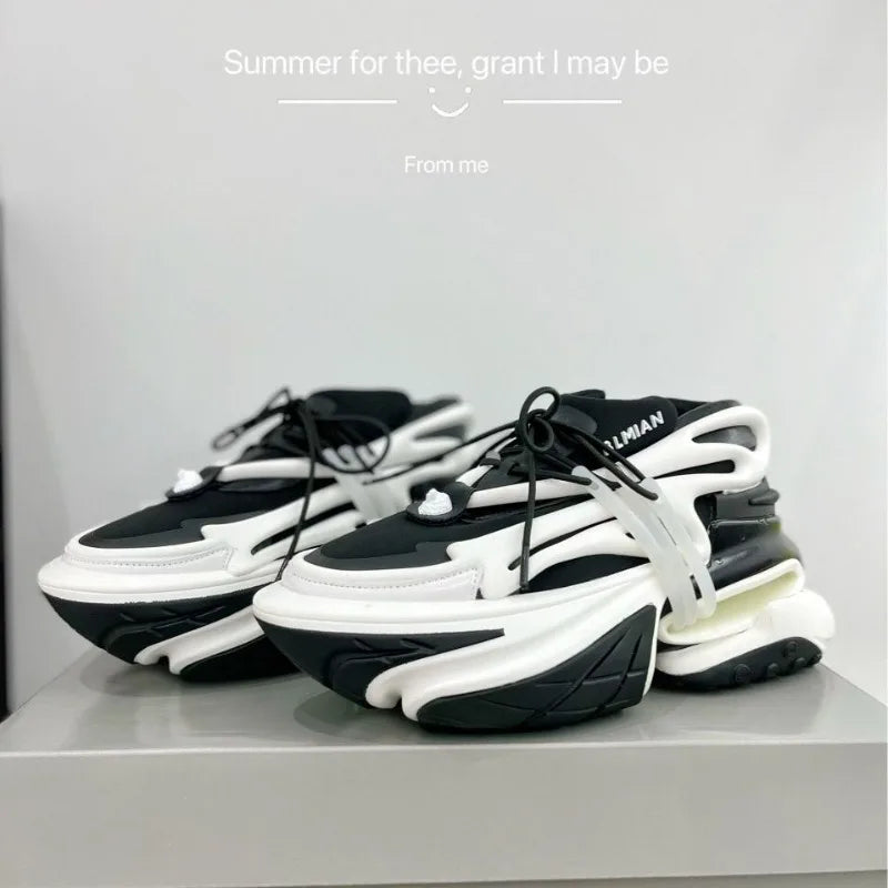 Luxury Brand Running Shoes Unisex Thick Bottom Sports and Leisure Shoe Couples Designer Walking Sneakers Men Women Athletic Shoe