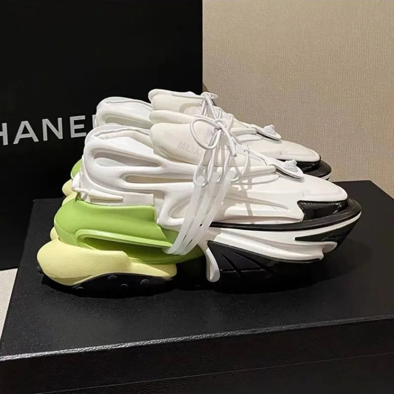 Luxury Brand Running Shoes Unisex Thick Bottom Sports and Leisure Shoe Couples Designer Walking Sneakers Men Women Athletic Shoe